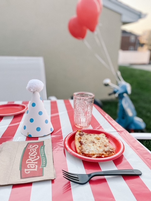 Throw A Backyard Pizza Party With LaRosas Pizzeria